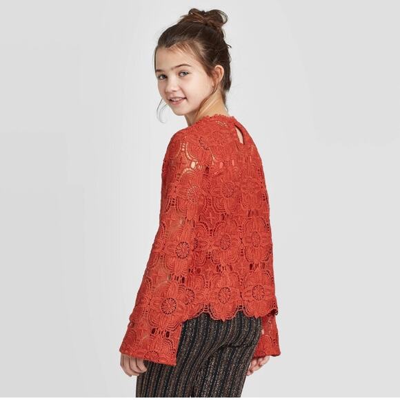 Art Class SZ M 7/8 Crochet Lace Bell Sleeve Top Clay Red Girls Blouse - Picture 1 of 7